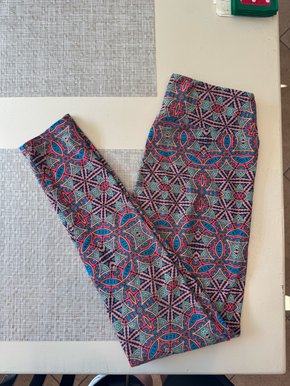 LuLaRoe Patterned Leggings